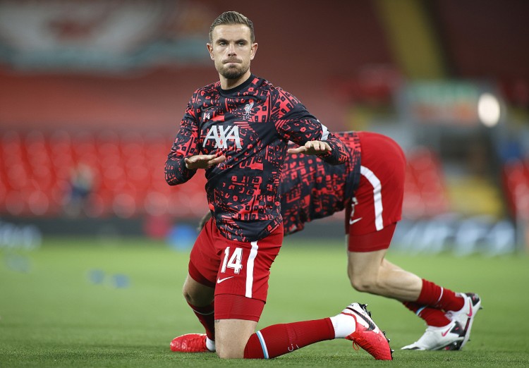 湖人惜败雄鹿，东契奇坦言关键时刻失机，詹姆斯失误成致命伤让全联盟震惊