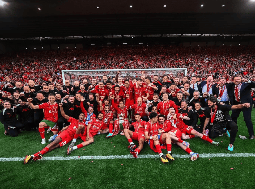 意甲-莱奥制胜球 米兰1-0客胜卡利亚里暂登顶 [意甲AC米兰]