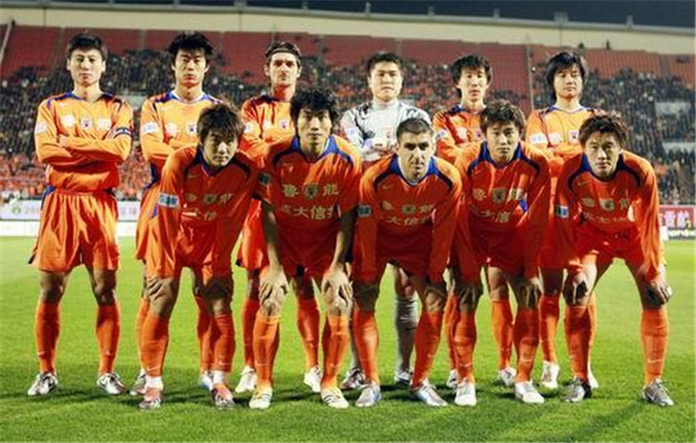 德甲综合：拜仁8：1大胜狼堡 门兴轻取奥格斯堡