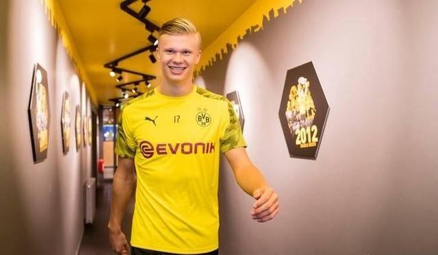 拜仁官方：因欧足联处罚，对圣吉罗斯联合的比赛